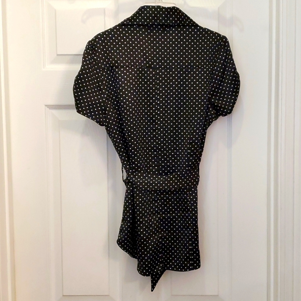 Iz Byer Women's Black & White Polka Dot Button Up Collared Belted Top - Picture 2 of 5